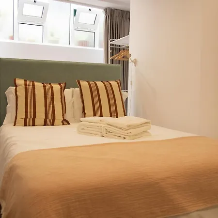 Do Corgo アパート